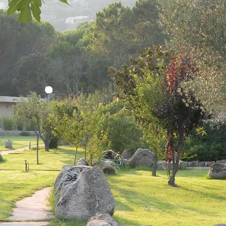 Les Jardins De Santa Giulia Πανσιόν *