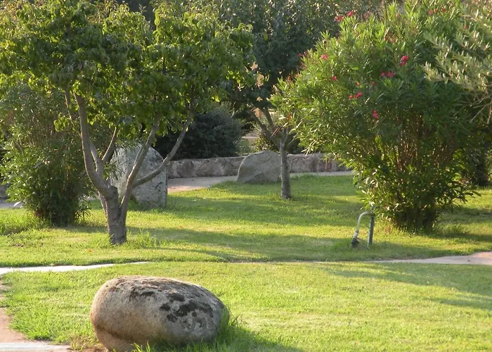 Гостевой дом Les Jardins De Santa Giulia Порто-Веккьо
