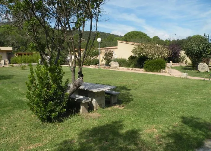 Гостевой дом Les Jardins De Santa Giulia Порто-Веккьо