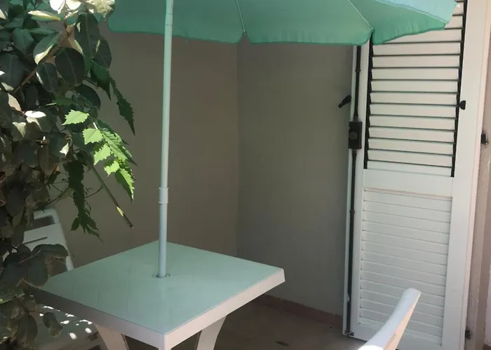 Les Jardins De Santa Giulia Гостевой дом Порто-Веккьо